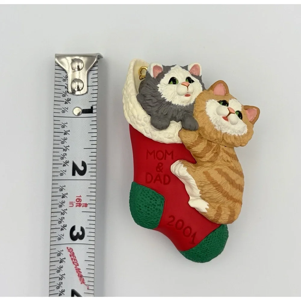 Hallmark Keepsake Ornament Mom and Dad 2001 Cats Kittens Stocking QX8462 Vintage